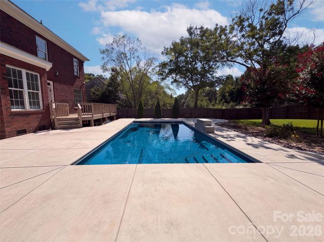 114 Stirling Heights Lane, Fort Mill, SC 29715
