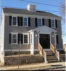 16 Middle St, Fairhaven, MA 02719