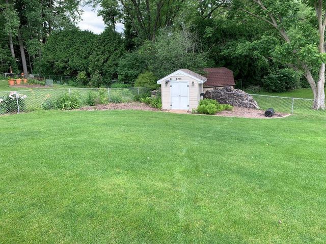 2638 RED FERN LANE, Green Bay, WI 54304
