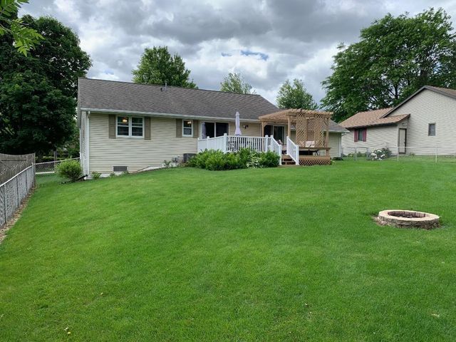 2638 RED FERN LANE, Green Bay, WI 54304