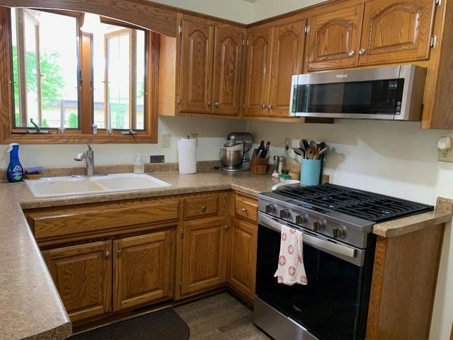2638 RED FERN LANE, Green Bay, WI 54304