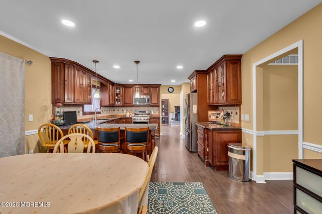 250 Bartley Road, Jackson, NJ 08527