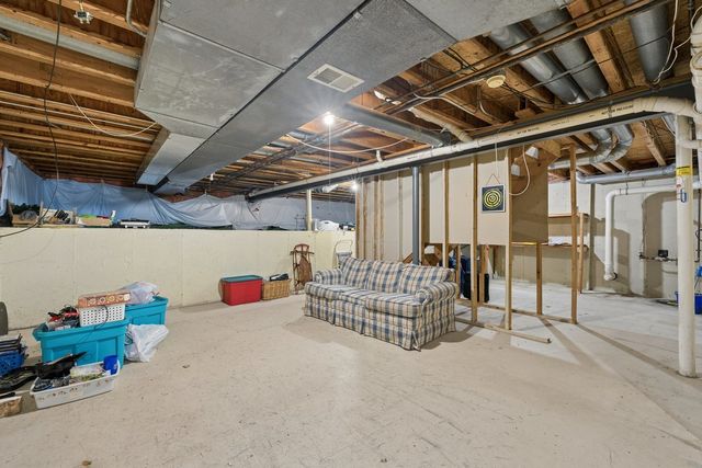 1426 Trailwood Drive, Crystal Lake, IL 60014