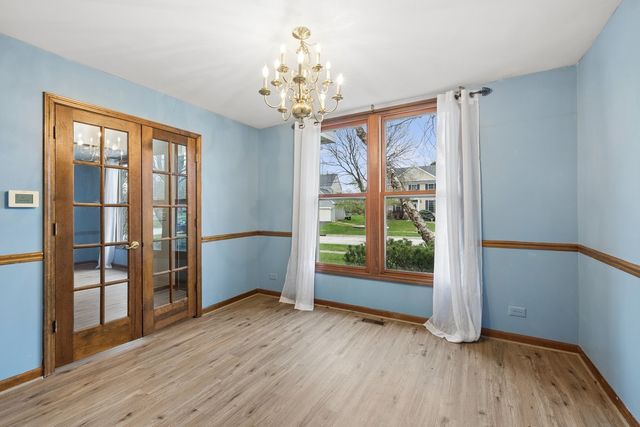 1426 Trailwood Drive, Crystal Lake, IL 60014