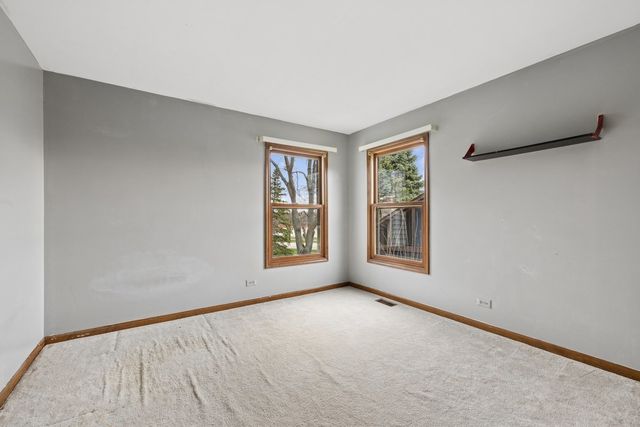 1426 Trailwood Drive, Crystal Lake, IL 60014