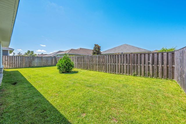 467 Marquis Way, Freeport, FL 32439