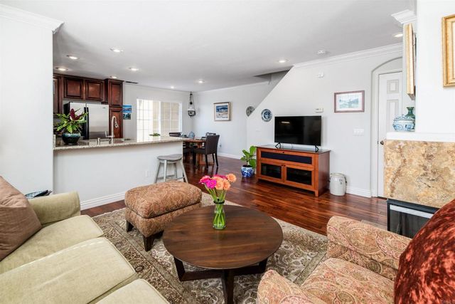 3816 Mykonos Lane 3, San Diego, CA 92130