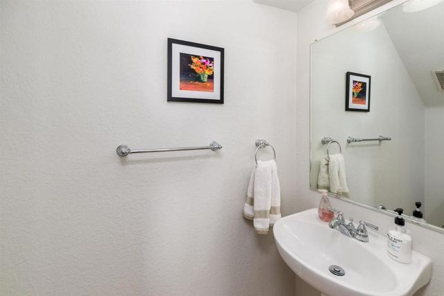 3816 Mykonos Lane 3, San Diego, CA 92130