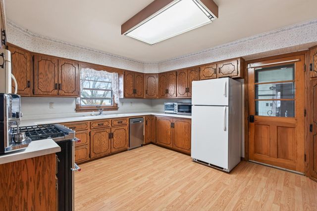 408 5th Street NW, Montgomery, MN 56069