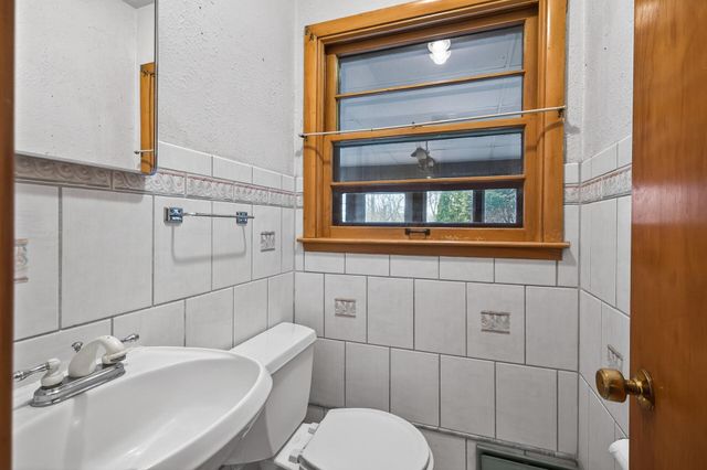 408 5th Street NW, Montgomery, MN 56069