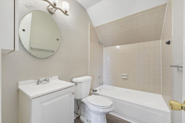 8 Hawthorne Circle, Allen, TX 75002