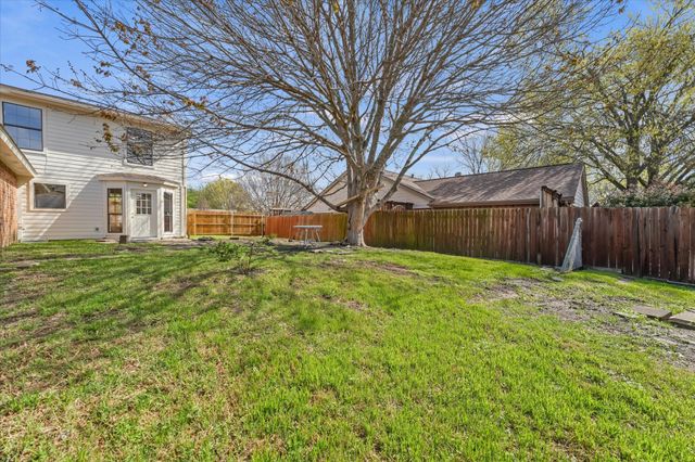 8 Hawthorne Circle, Allen, TX 75002