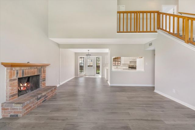 8 Hawthorne Circle, Allen, TX 75002