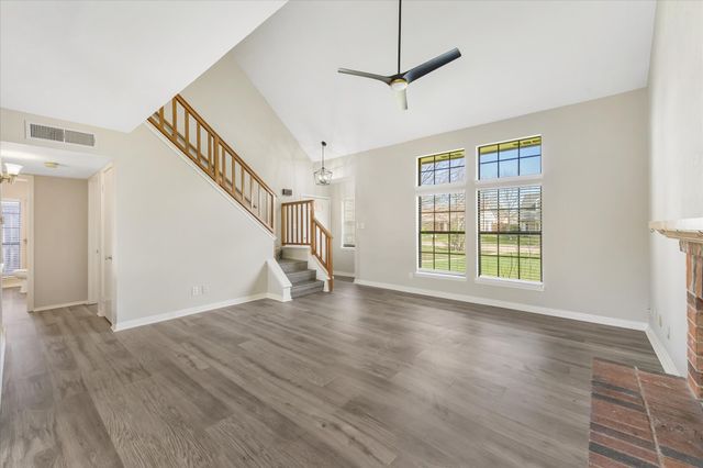 8 Hawthorne Circle, Allen, TX 75002