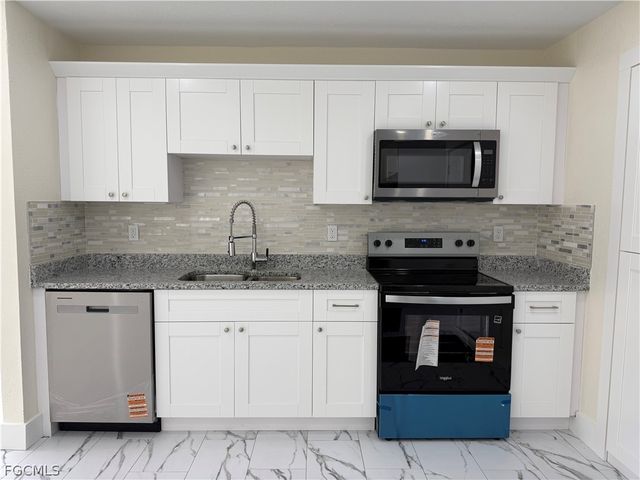 27160 Chula Vista DR, Punta Gorda, FL 33955