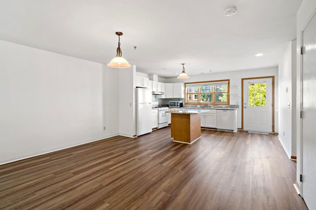 2402 16th Avenue S, Minneapolis, MN 55404