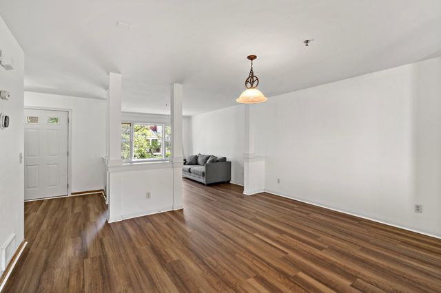 2402 16th Avenue S, Minneapolis, MN 55404