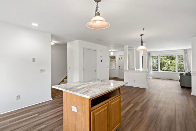 2402 16th Avenue S, Minneapolis, MN 55404