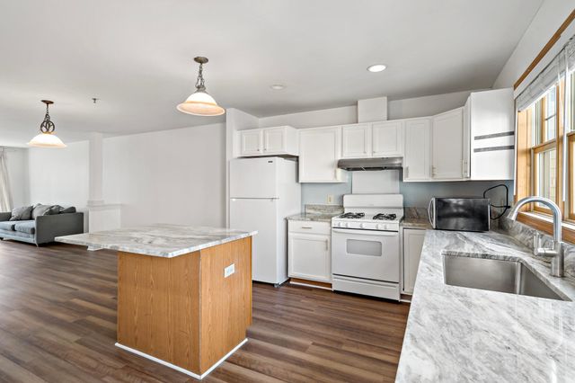 2402 16th Avenue S, Minneapolis, MN 55404