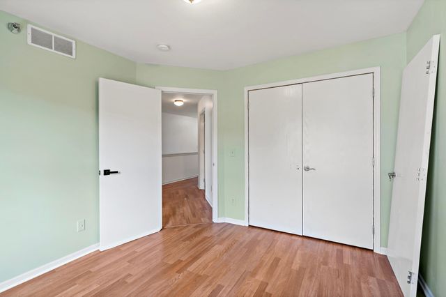 2402 16th Avenue S, Minneapolis, MN 55404