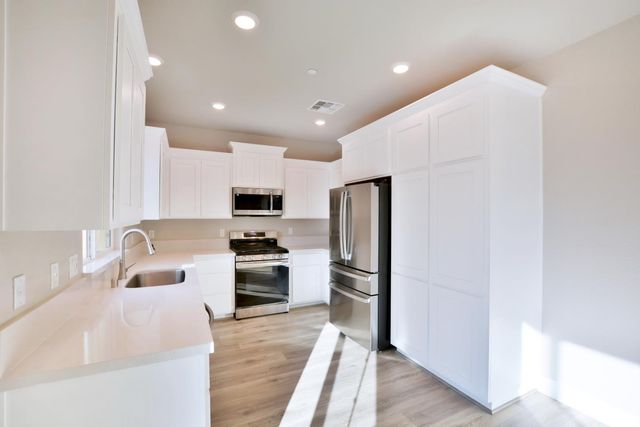 809 Big Range Way, Rocklin, CA 95765