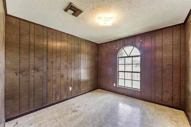 1003 Debra Ct, Morgan City, LA 70380