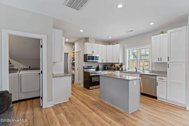 1106 S 4th Street, Wilmington, NC 28401