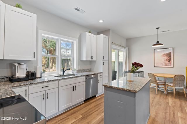 1106 S 4th Street, Wilmington, NC 28401