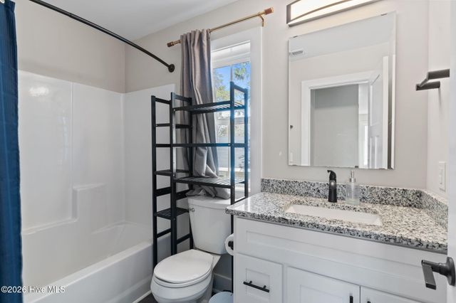 1106 S 4th Street, Wilmington, NC 28401