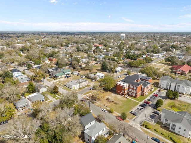 1106 S 4th Street, Wilmington, NC 28401