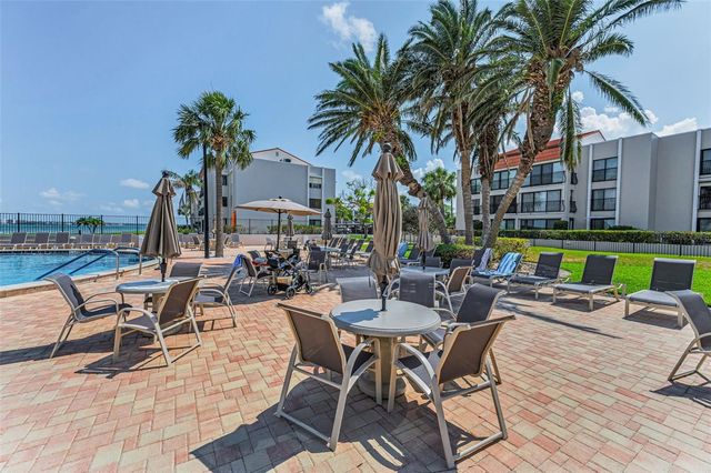 851 BAYWAY BOULEVARD 101, Clearwater Beach, FL 33767