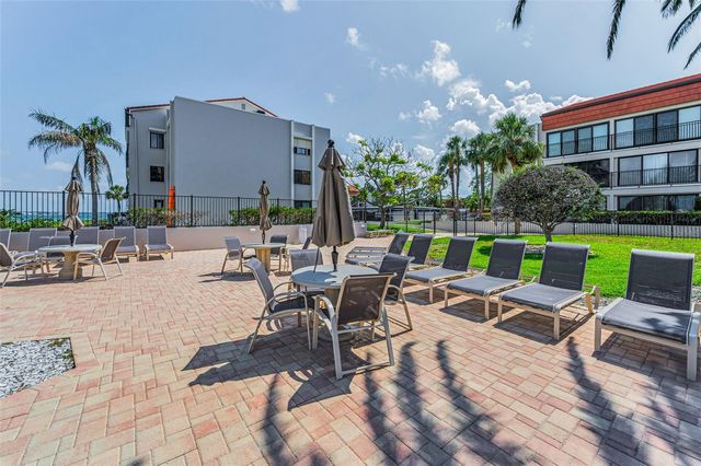 851 BAYWAY BOULEVARD 101, Clearwater Beach, FL 33767