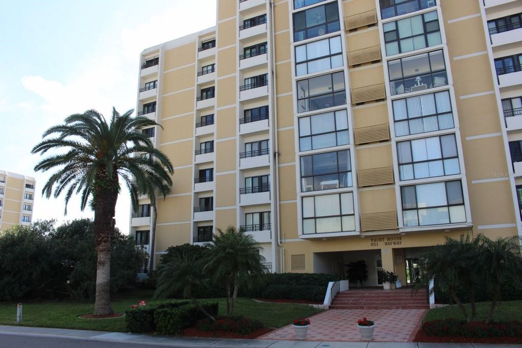 851 BAYWAY BOULEVARD 101, Clearwater Beach, FL 33767