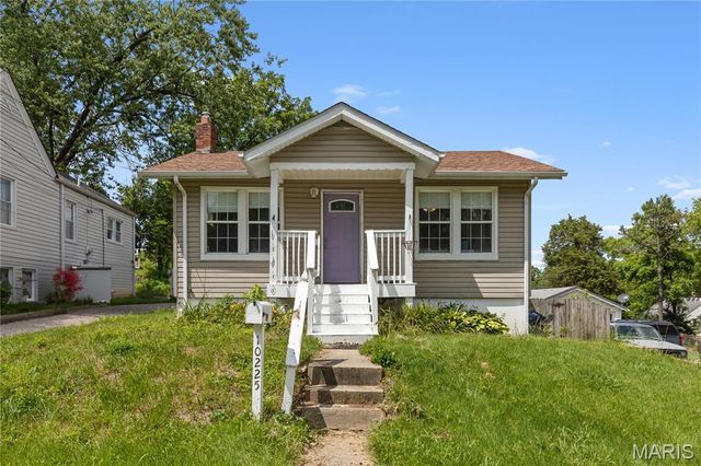 10225 Driver Avenue, Overland, MO 63114