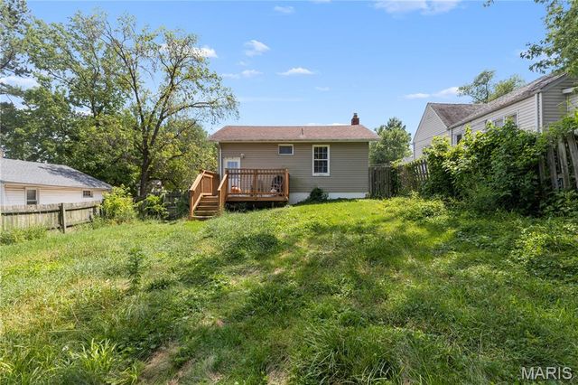 10225 Driver Avenue, Overland, MO 63114