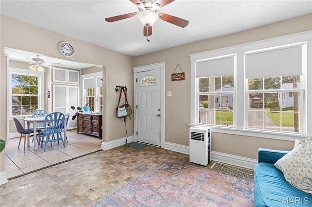 10225 Driver Avenue, Overland, MO 63114