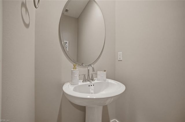 4320 Alvah Martin WAY, Chesapeake, VA 23324