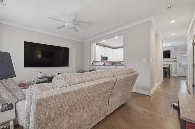 4320 Alvah Martin WAY, Chesapeake, VA 23324