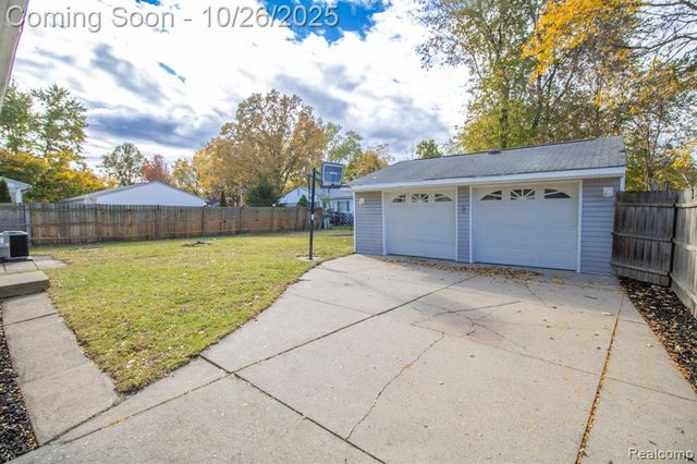 15532 Wellington Street, Taylor, MI 48180