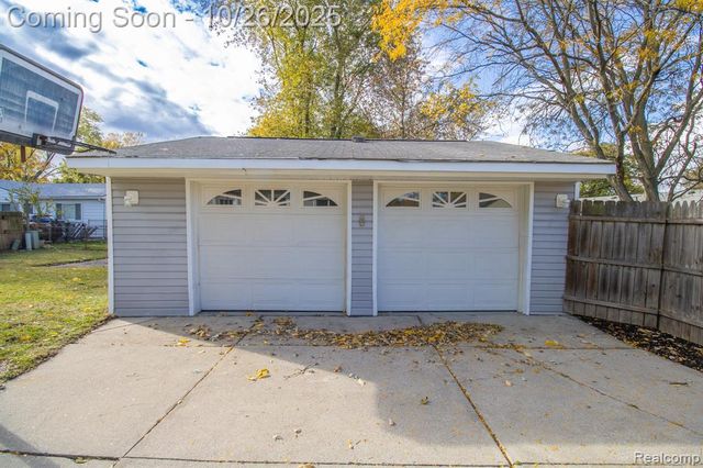 15532 Wellington Street, Taylor, MI 48180