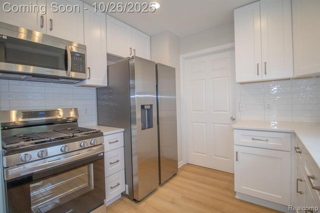 15532 Wellington Street, Taylor, MI 48180