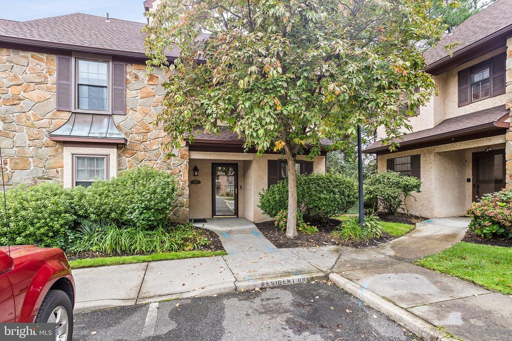 16 N MAPLE ST #G3, WOODBURY, NJ 08096 — photo 2