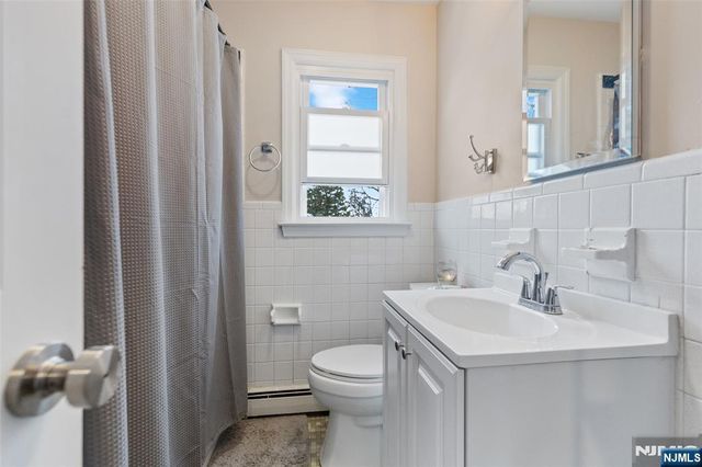26 Genevieve Avenue 2, Hawthorne, NJ 07506