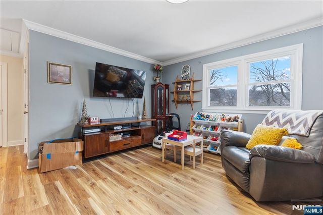 26 Genevieve Avenue 2, Hawthorne, NJ 07506