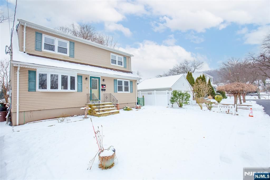 26 Genevieve Avenue 2, Hawthorne, NJ 07506