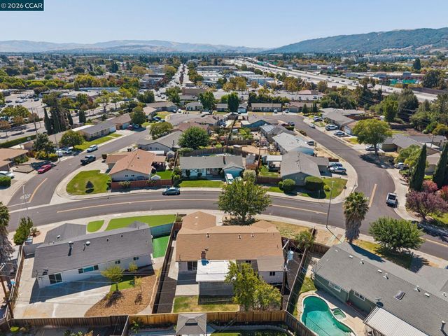 7597 Canterbury Ln, Dublin, CA 94568