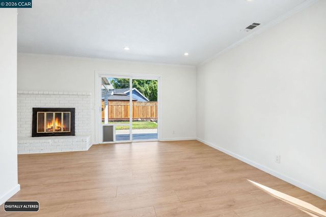 7597 Canterbury Ln, Dublin, CA 94568