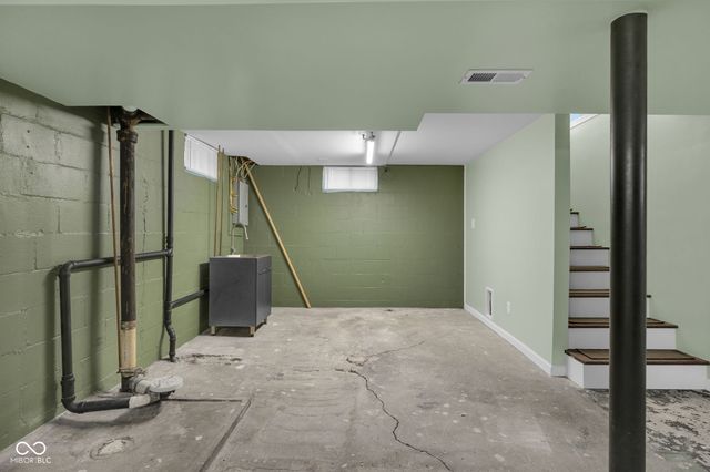 2054 Gerrard Avenue, Speedway, IN 46224