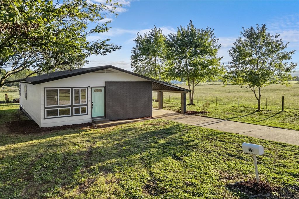 467 Carr Court, Harrison, AR 72601