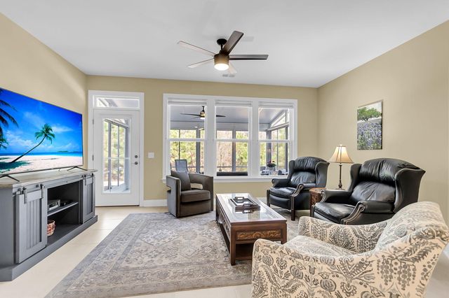 3062 Cross Vine Lane, Summerville, SC 29483